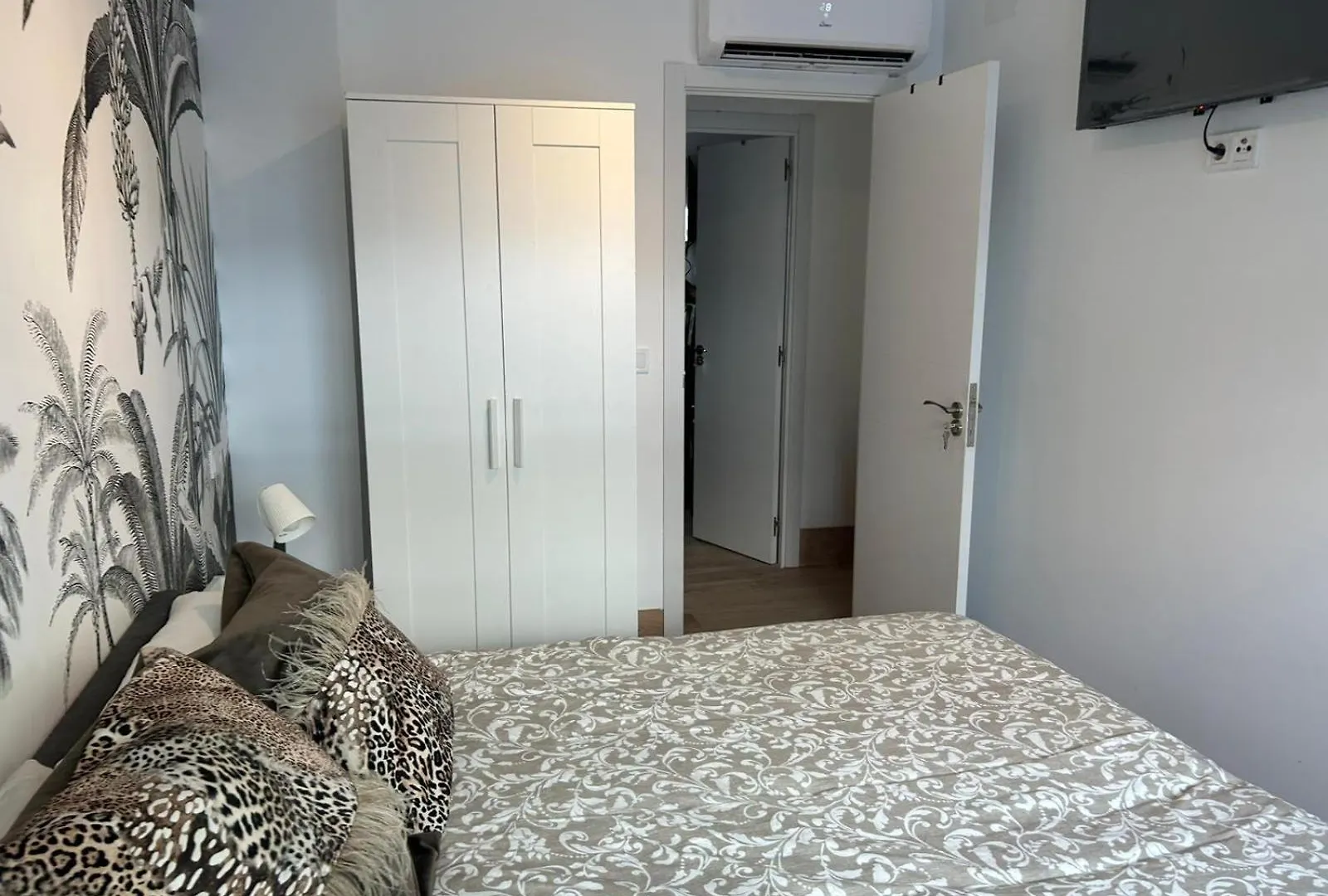 La Maison Del Mar Guest House Malaga Homestay
